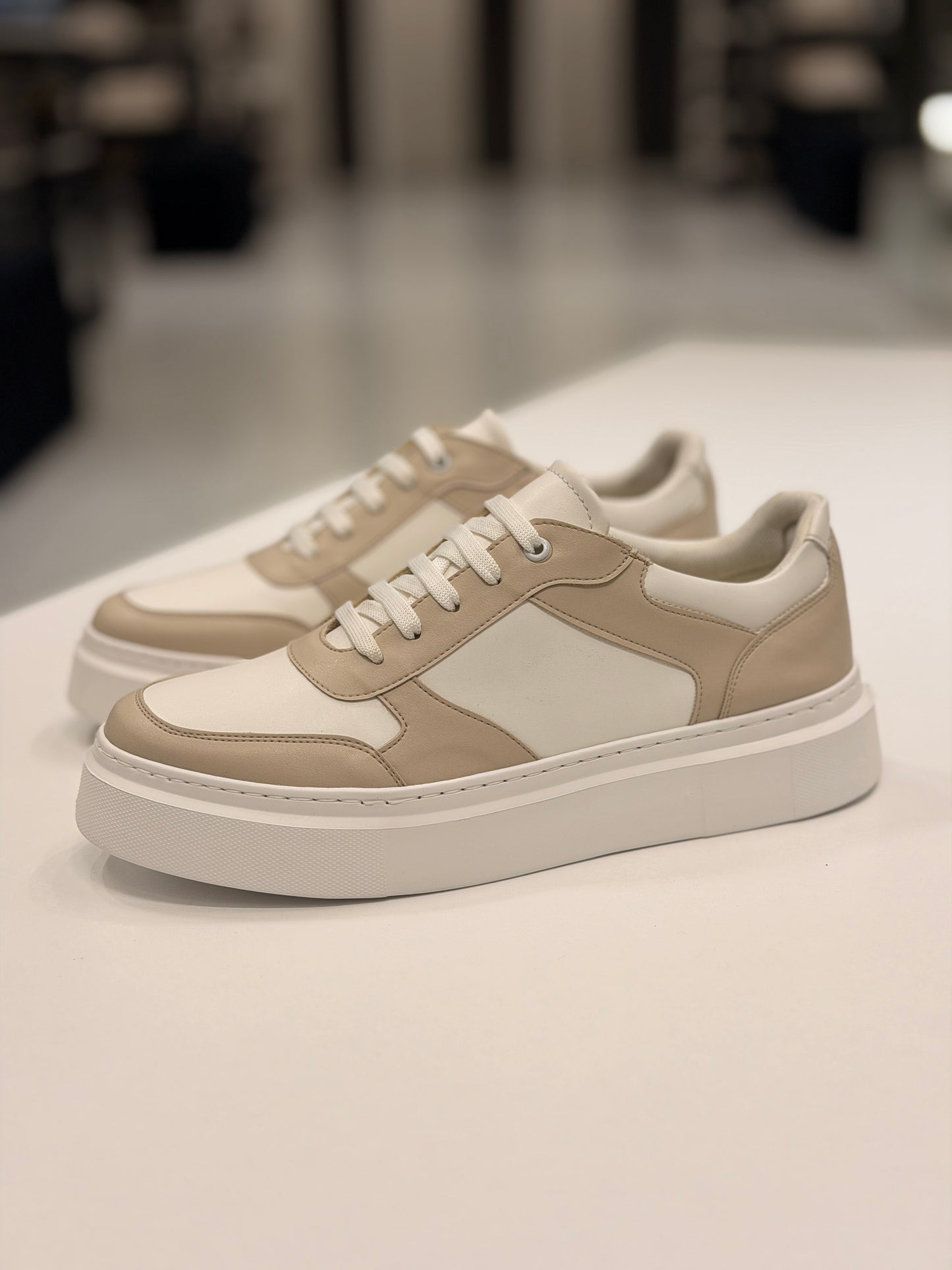 Beige & White Ozero Sneakers