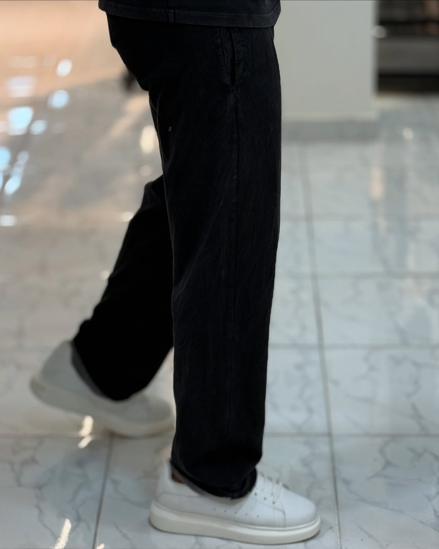 Black Round Neck Set