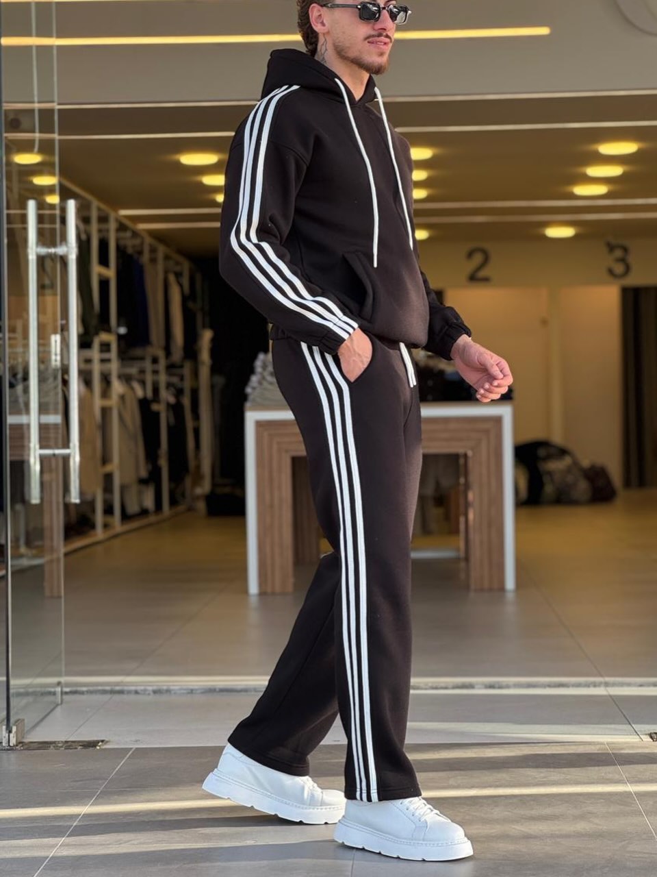 Ozero Brand Black Hoody Set