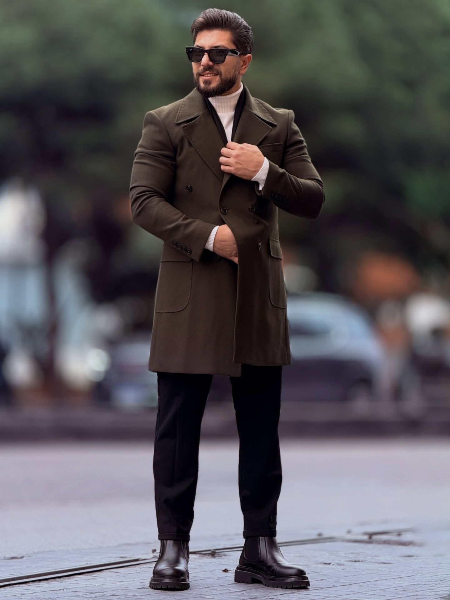 Notch Lapel Neck Mont in Dark Brown