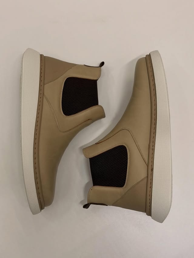 Ozero Leather boots In Tan Color