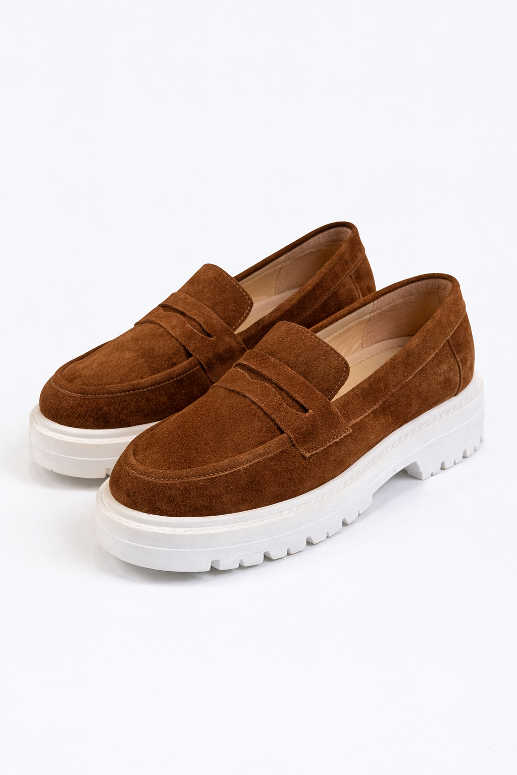 Havan/White Loafers Chamois