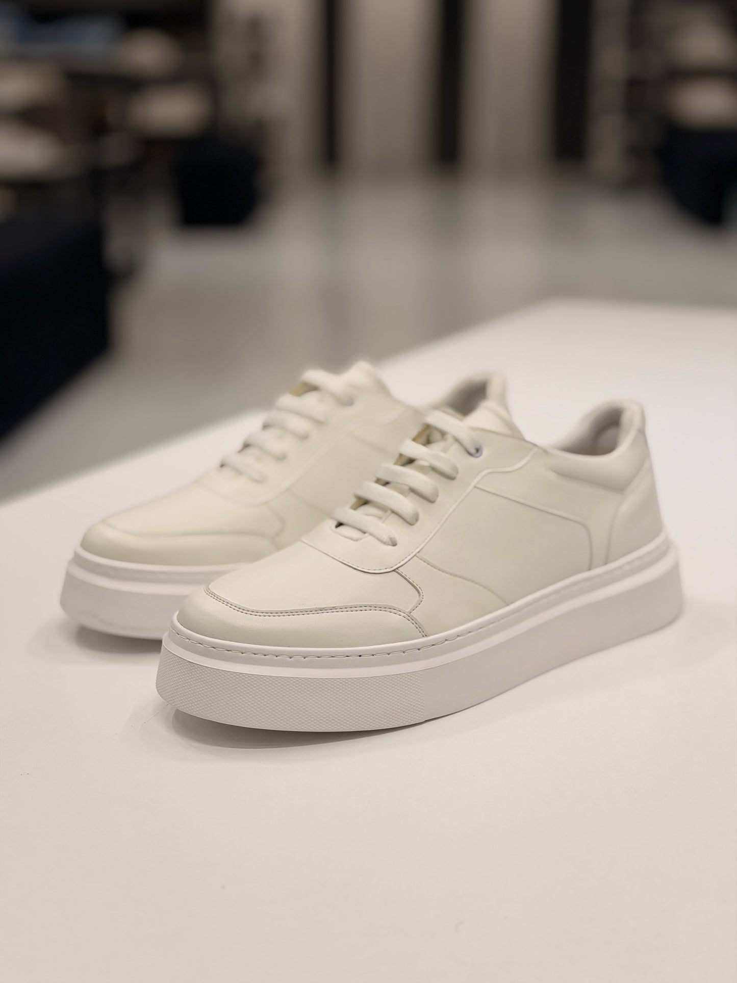 Ozero Sneakers Shoes In White