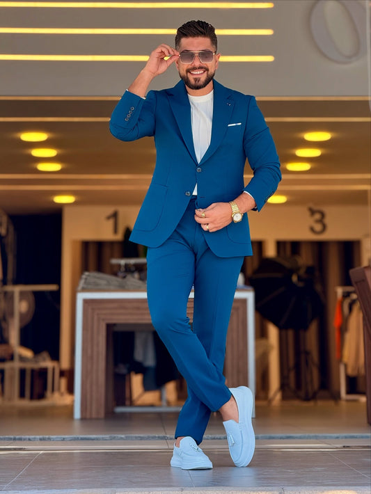 O,Zero Navy Blue Suit
