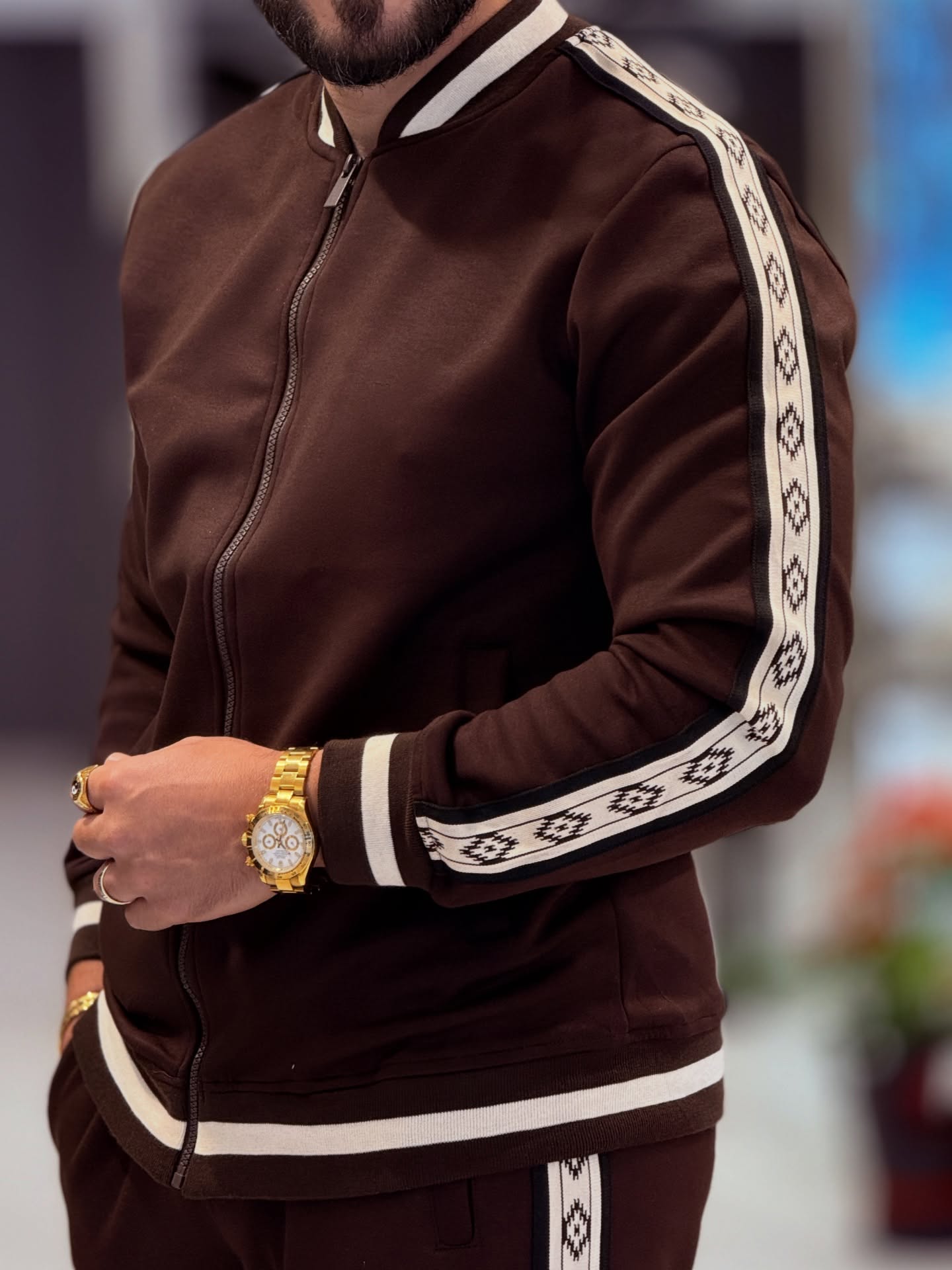 Burgundy/White Patterned Sleeve Set