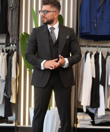 Full Black Col Chale Suit