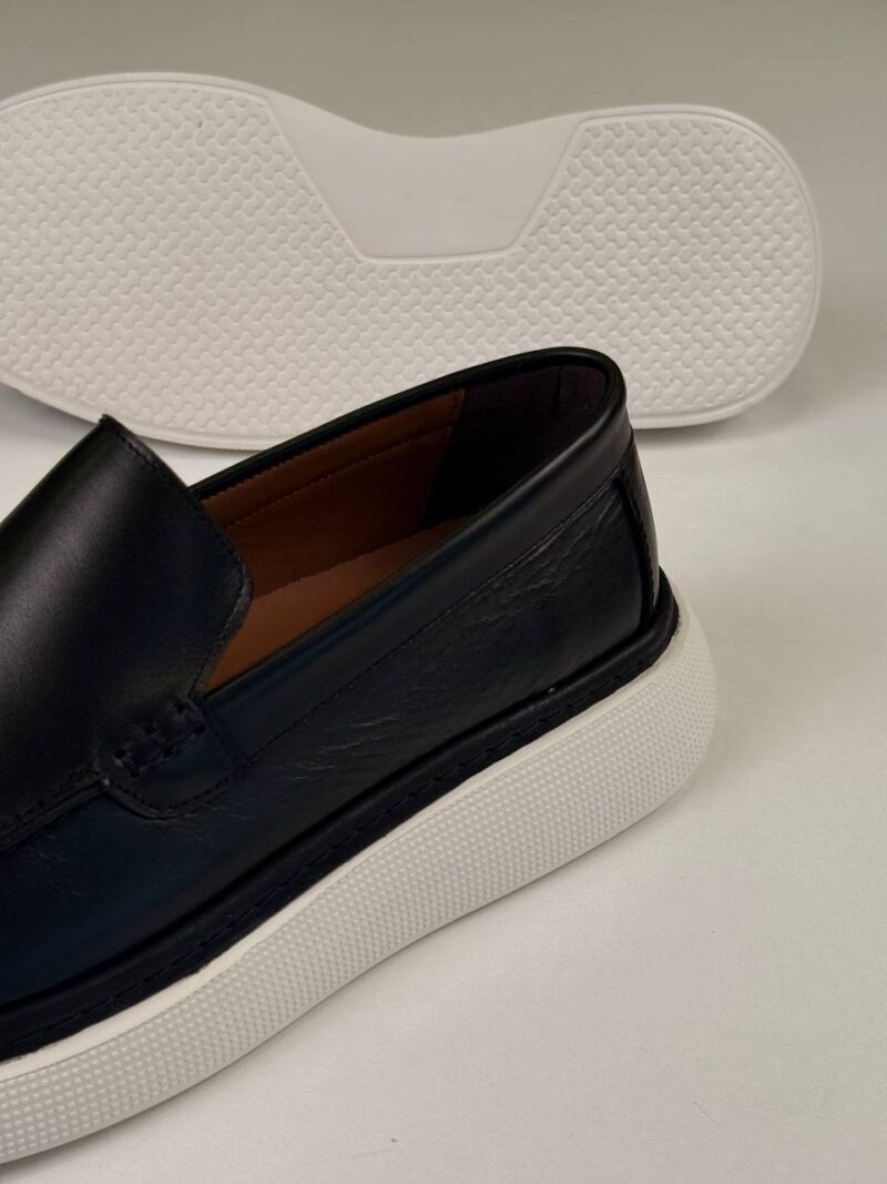 Black/White Classic Loafer - Image 5