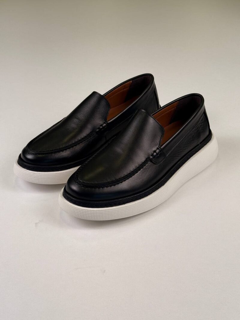 Black/White Classic Loafer