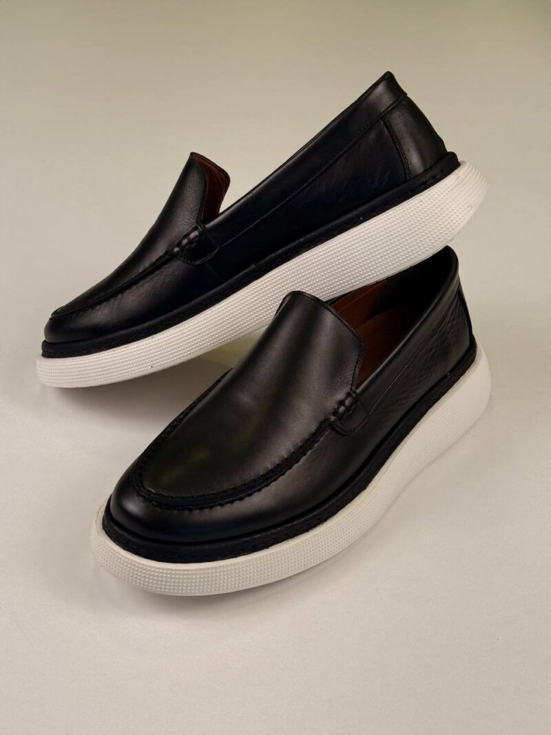 Black/White Classic Loafer - Image 2