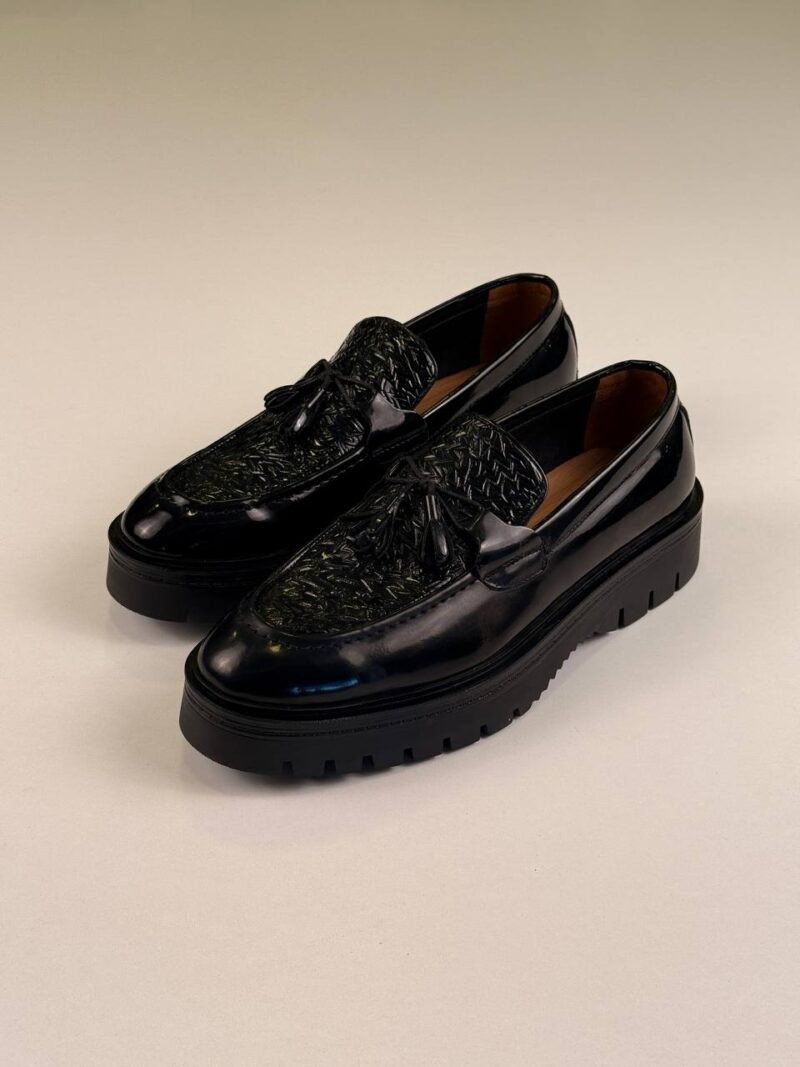Full Black Tassel Shoes