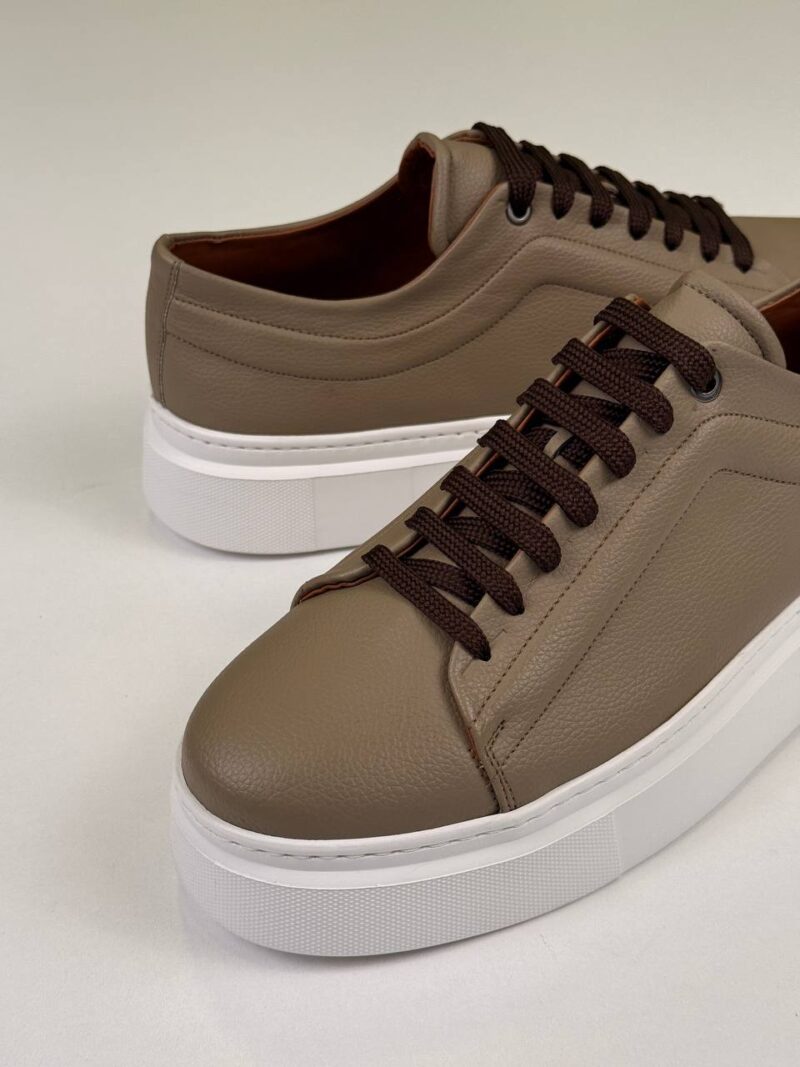 Beige/White Leather Sneakers - Image 5