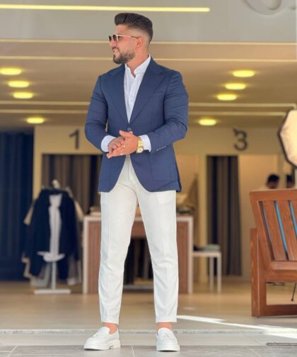 Navy Blue Notch Lapel Blazer